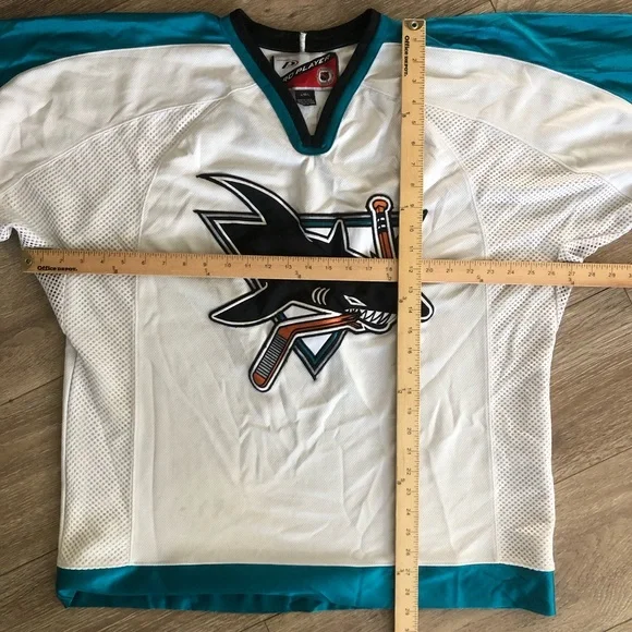 Vintage 1990’s Pro Player San Jose Sharks Jersey sz Large Home White Hockey NHL - Picture 7 of 7